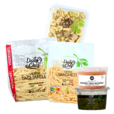 Daily Chef verse pasta
pak/zak à 250-500 gram,
Daily Chef groene pesto pastasaus
bakje à 180 gram
of Noordertrots pastasaus
bakj